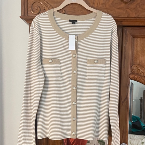 Ann Taylor Beige and White Striped jacket/ cardigan size L NWT - Picture 1 of 5